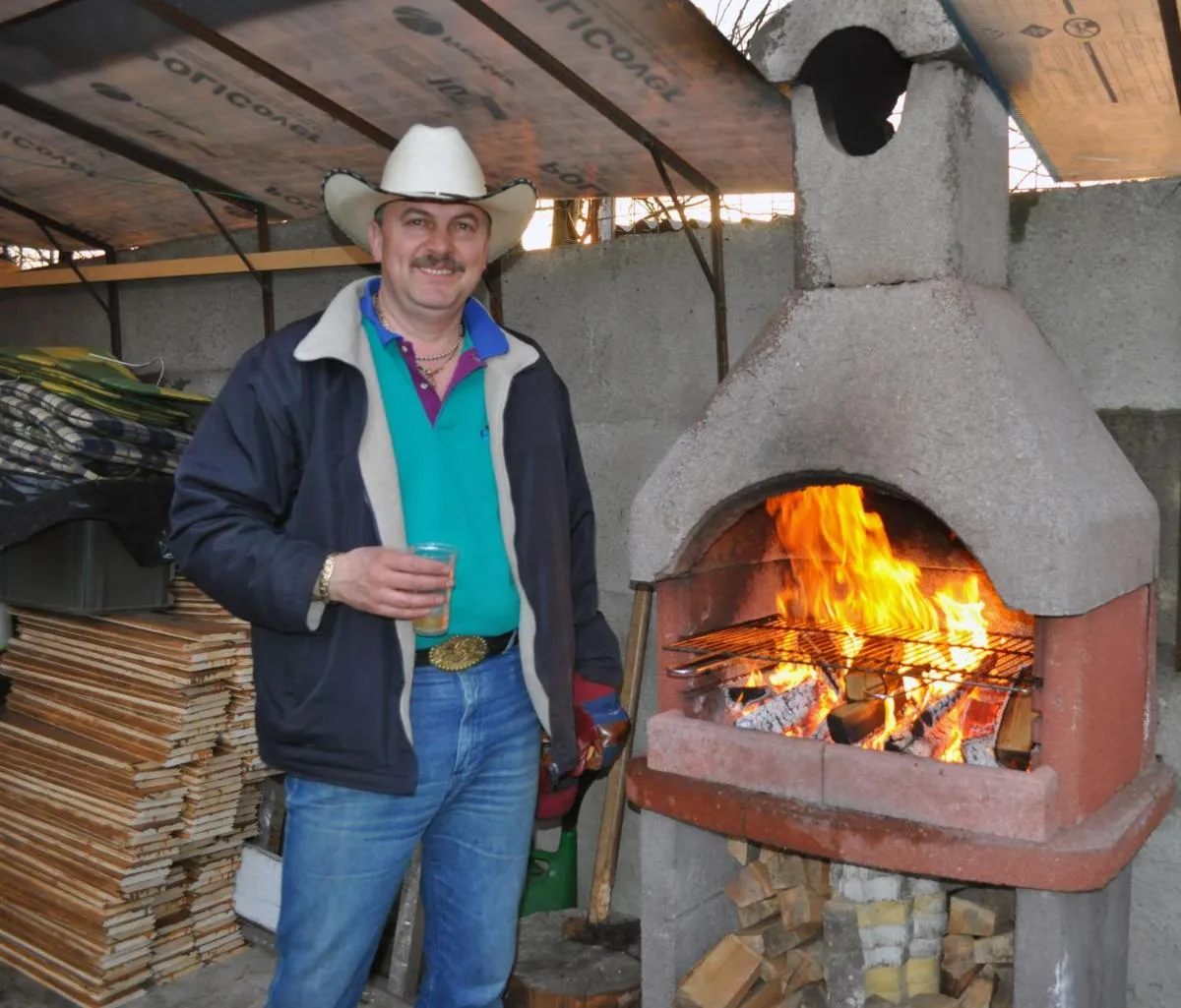 Image 4 of Transylvania Cowboy Cottage