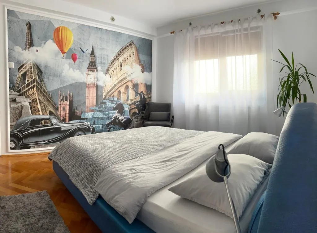 Image of Travellers apartment