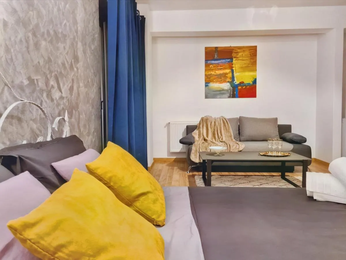 Image 6 of Ultracentral 5* Boutique Hotel style apartment. Brand new. 2 rooms. Spacious. Free parking