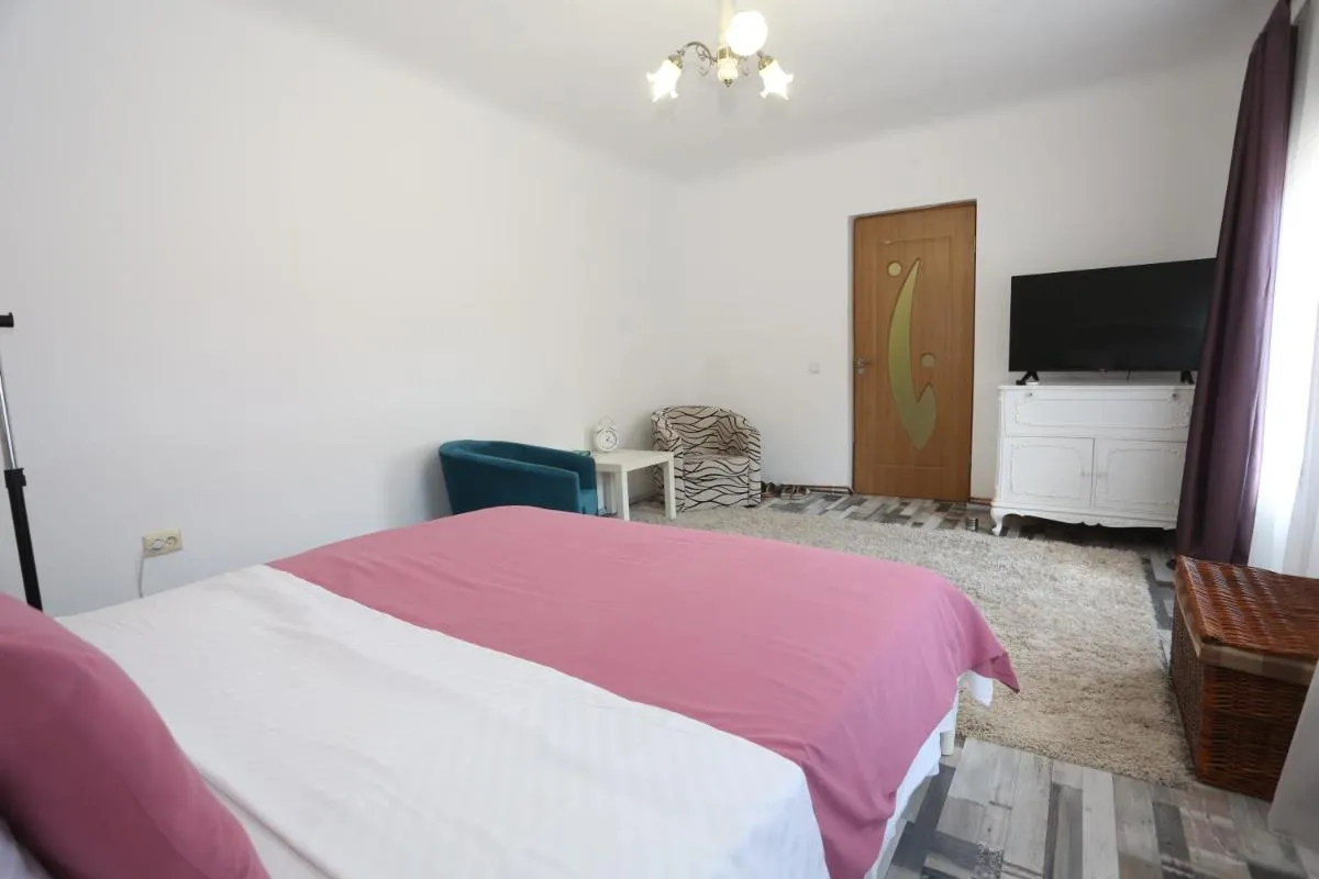 Image 2 of Union Square Apartment 2 by NUX