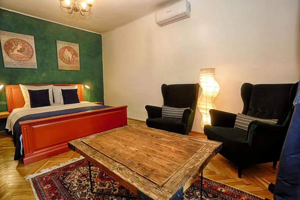 Image of Union Square Apartment by NUX