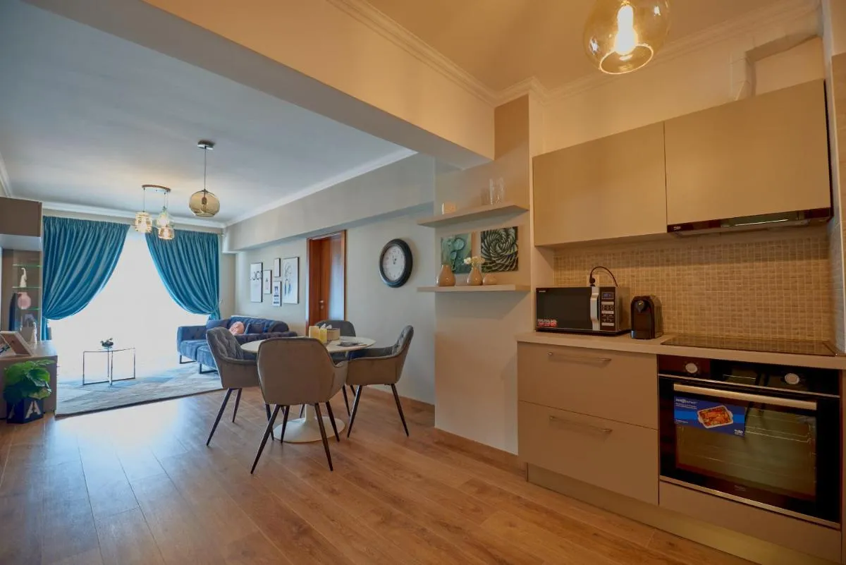 Image 3 of Velvet Apartment