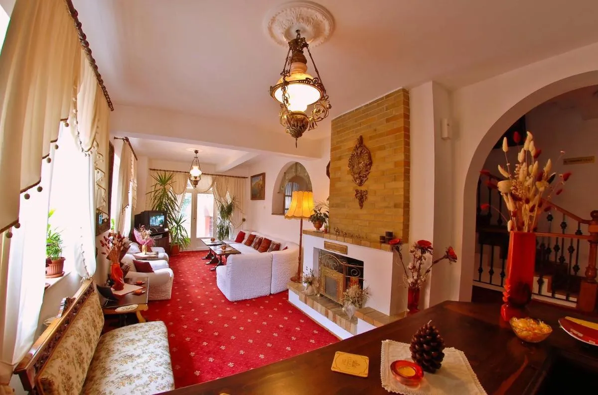 Image 1 of Villa-Hotel Escala