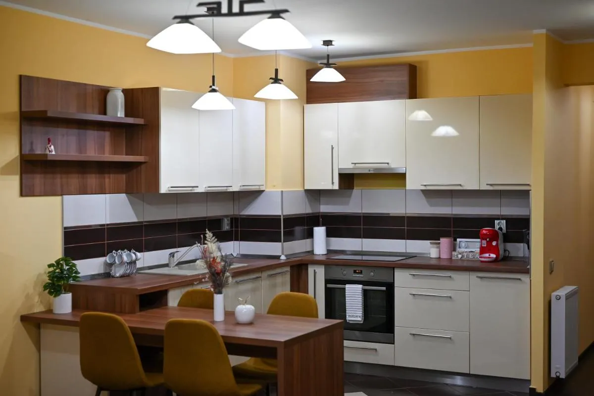 Image 1 of Warm Embrace Your Cozy Hideaway in Cluj