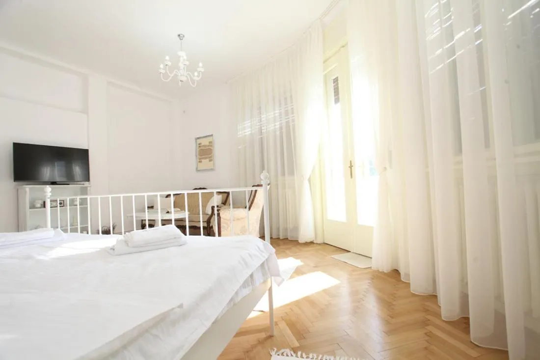 Image 6 of White Opera by NUX