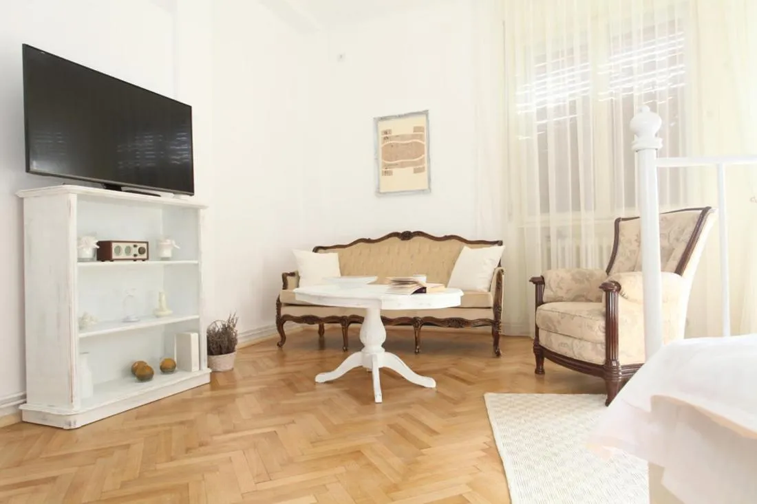Image 4 of White Opera by NUX