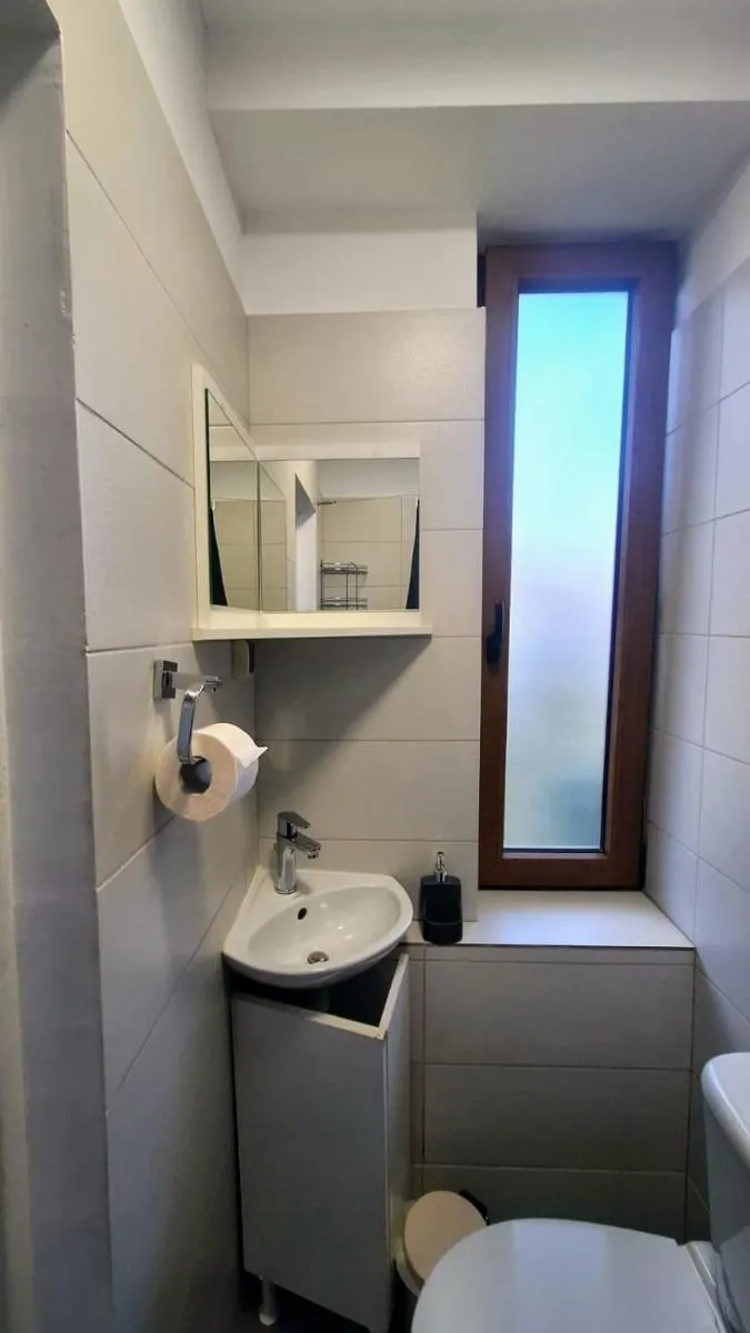 Image 3 of WillowHome – Central Apartment