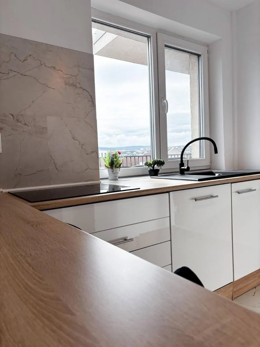 Image 3 of Wonder Apartment With Terrace