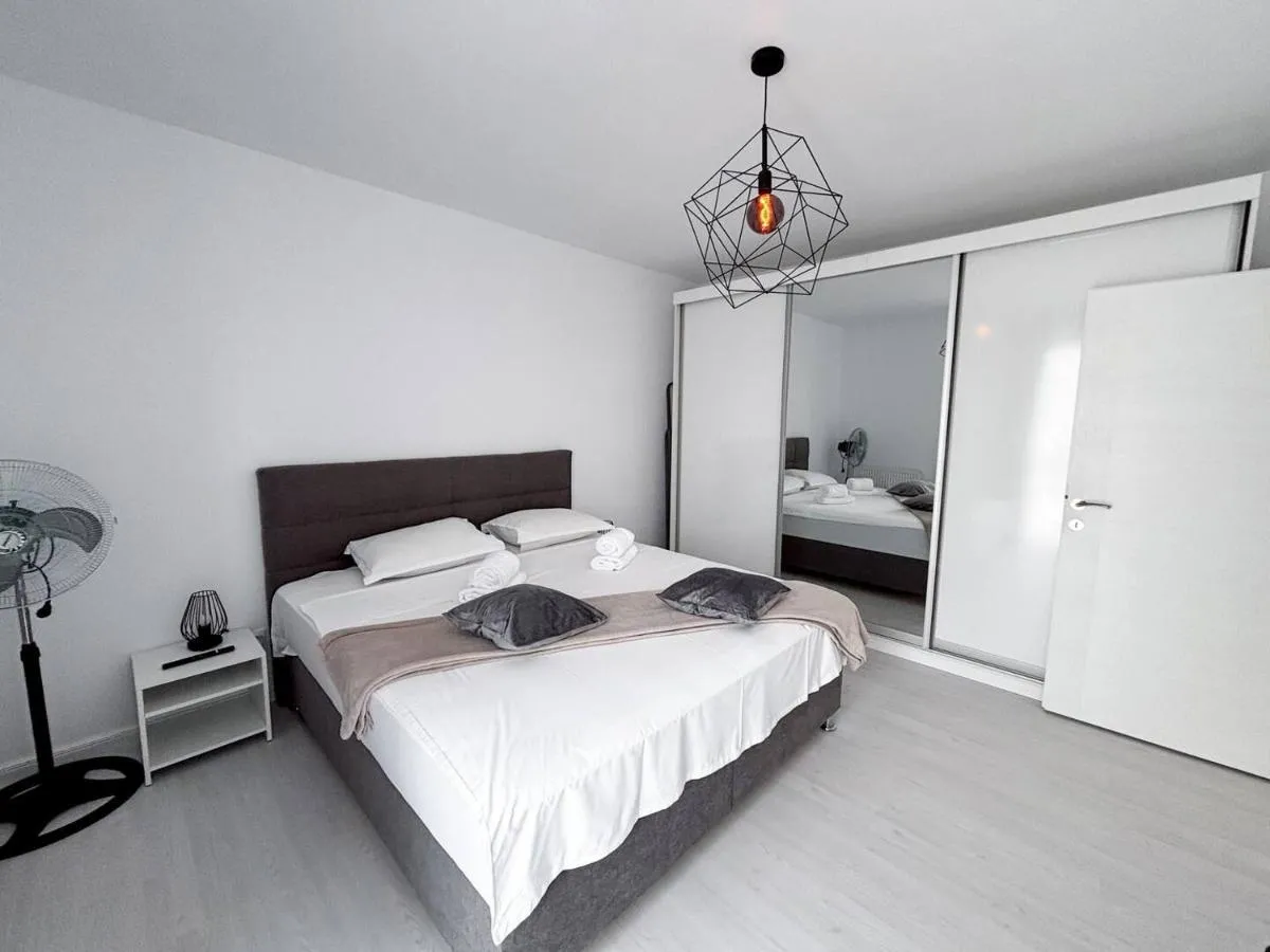 Image 6 of Wonder Apartment With Terrace