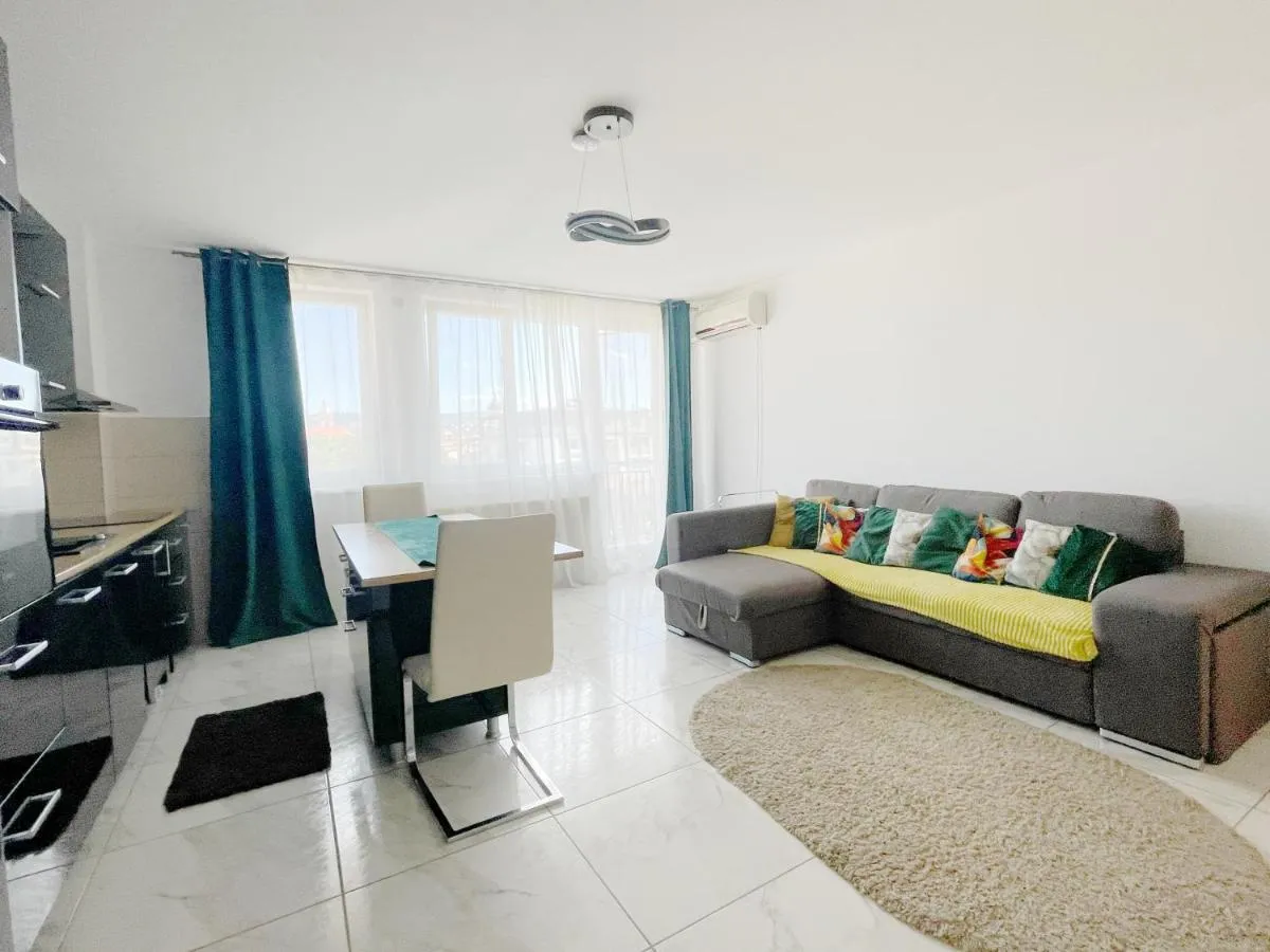 Image 3 of YamaLux Apartments – Ploiesti 33